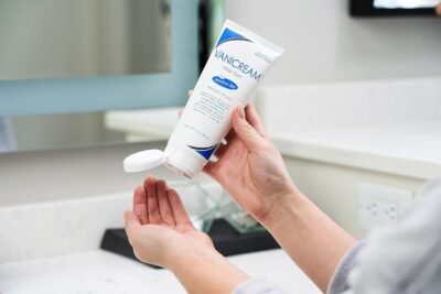 Vanicream Hair Styling Gel, Fragrance and Gluten Free, For Sensitive Skin, Unscented, 7 Oz, Packaging May Vary