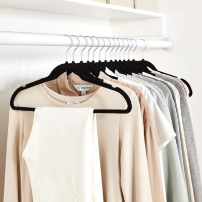 Amazon Basics Slim, Velvet, Non-Slip Suit Clothes Hangers, Pack of 50, Black