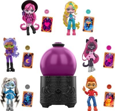 Monster High Potions Crystal Ball Mini Dolls, Surprise 3-inch Character Figures with Water Reveal, Charm and Fortune Card (Characters May Vary)