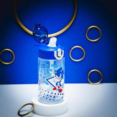 81axCca4XAL._AC_SL1500_.jpg Zak Designs Sage Sonic the Hedgehog Water Bottle For School or Travel, 16oz Durable Plastic Water Bottle With Straw, Handle, and Leak-Proof, Pop-Up Spout Cover (Sonic, Eggman)