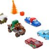 Mattel Disney Pixar Cars Toy Multipack, Set of 5 Winter-Themed Vehicles Including an Exclusive Lightning McQueen & 2 Plastic Accessories (Amazon Exclusive)